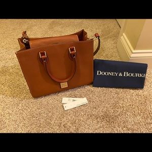 Dooney & Bourke purse NWT